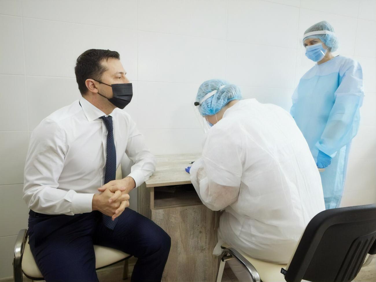 Зеленський упевнений у якості вакцини Covishield