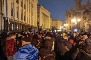 Под Офисом президента проходила акция в поддержку Стерненко