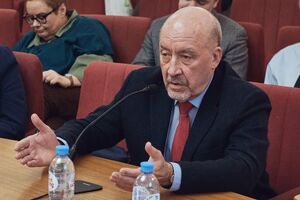 Маючи колосальну владу й можливості, Горбачов не став "царем", не тримався за владу, не набудував собі палаців. Він залишився людиною
