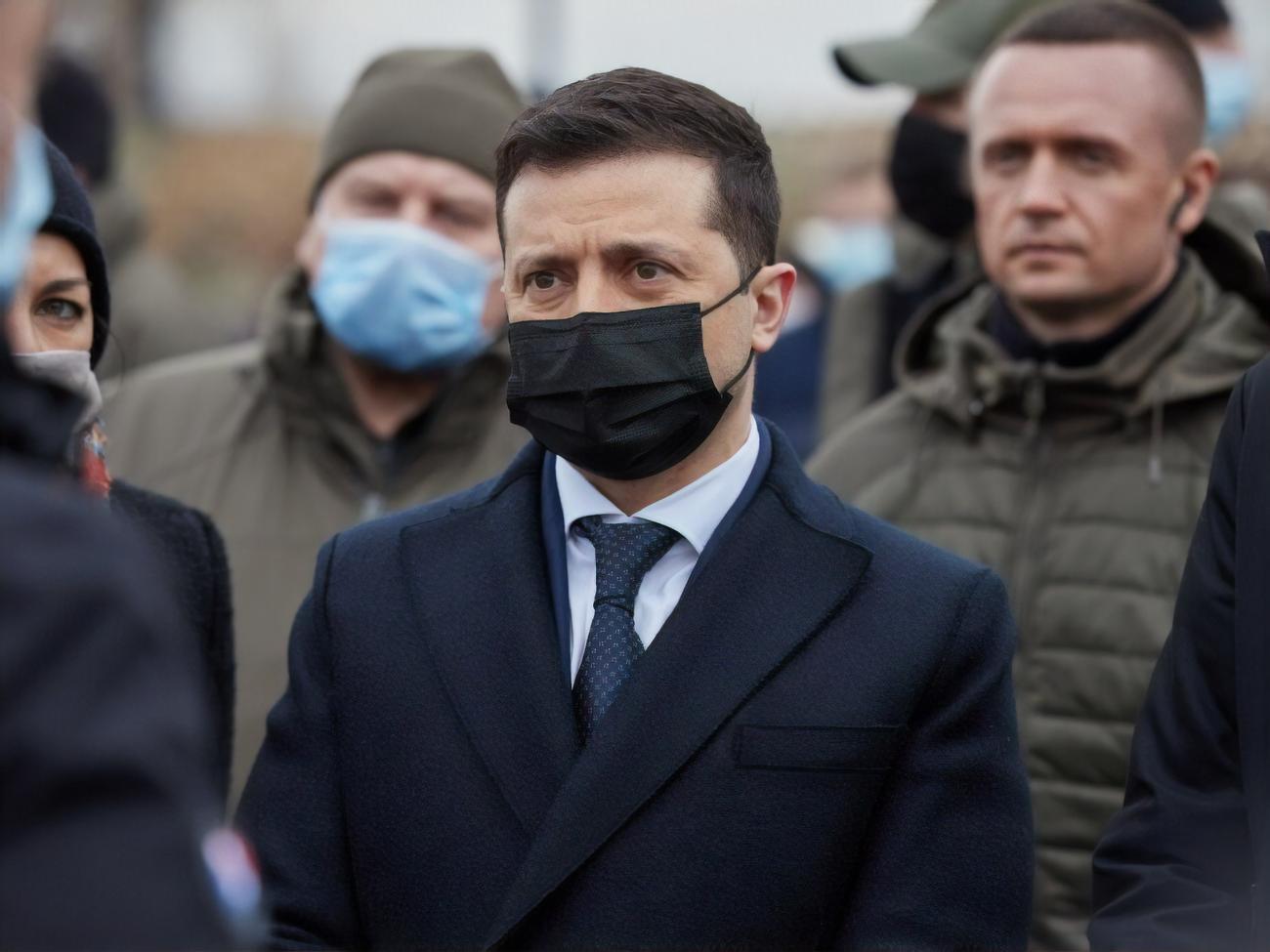 Зеленський вакцинувався під час поїздки на Донбас