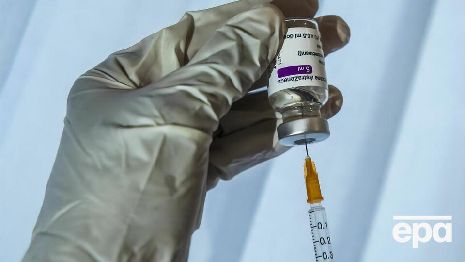 Щеплення вакциною від Covishield розпочали робити в Україні 24 лютого