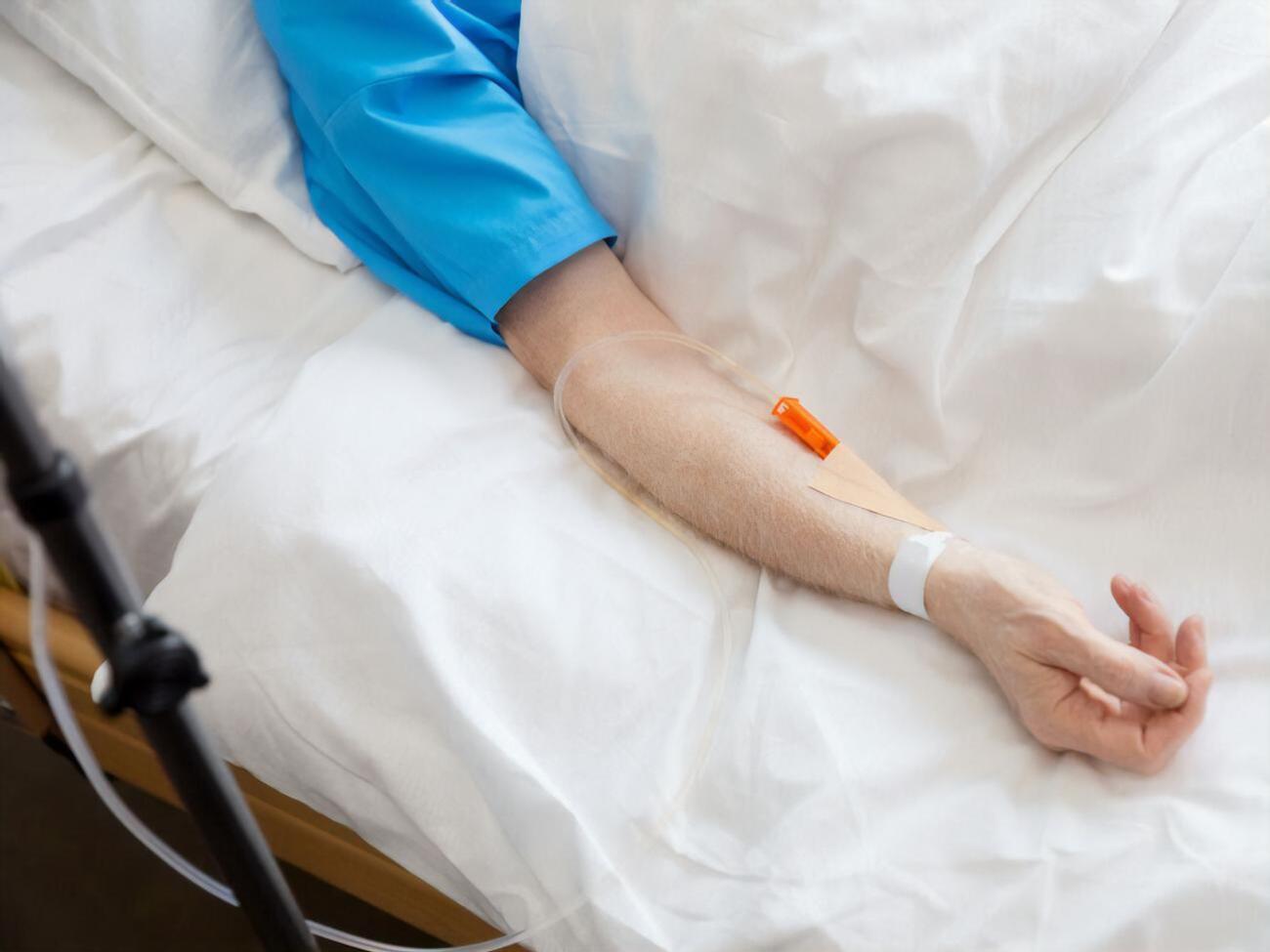 В Украине от коронавируса скончалось более 26 тыс. человек