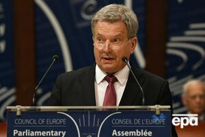 Нийнисте заявил, что будет продолжать носить маску