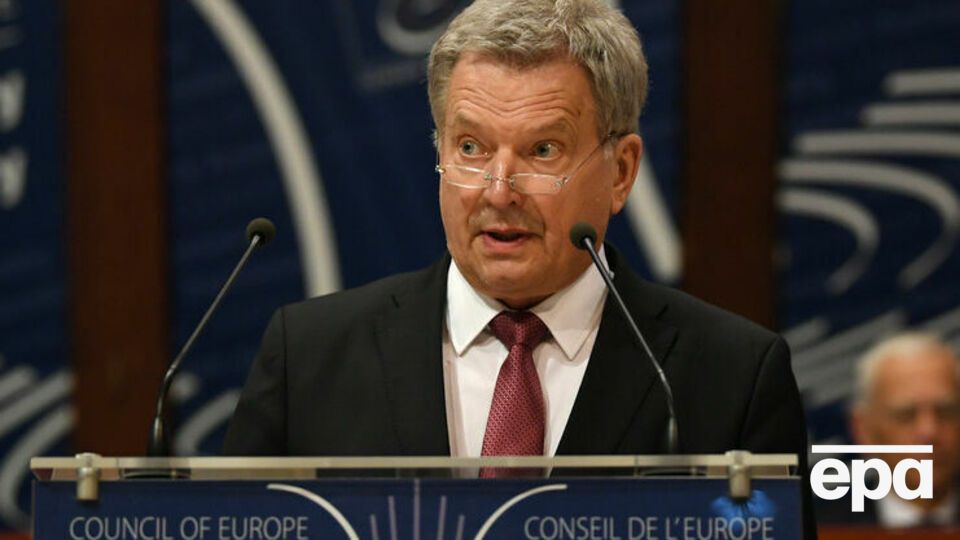 Нийнисте заявил, что будет продолжать носить маску