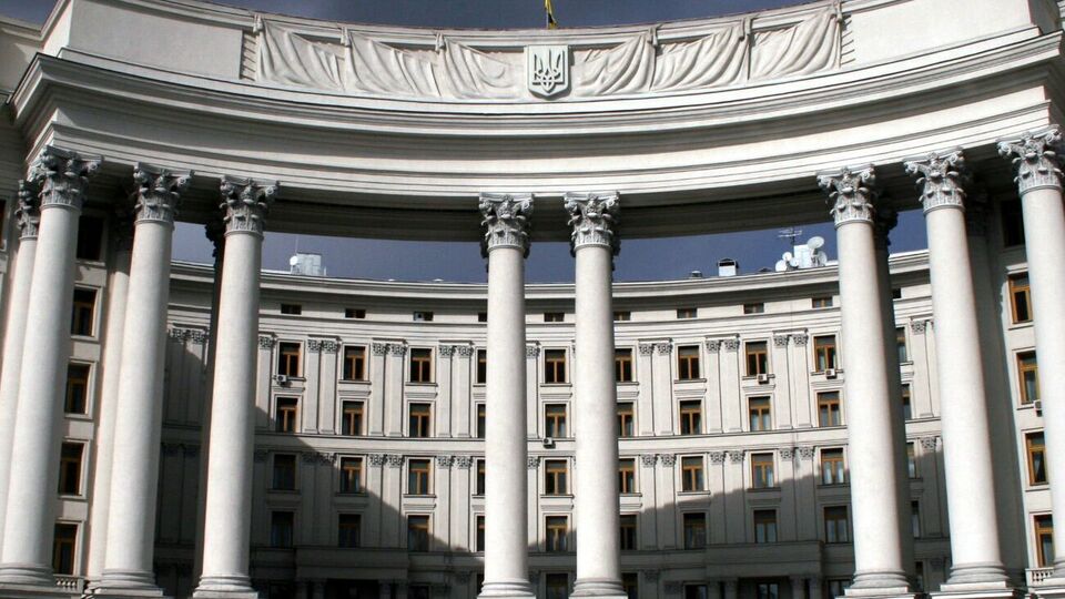 У МЗС повідомили, що позбавлення українців права власності на земельні ділянки у Криму обговорять учасники Кримської платформи