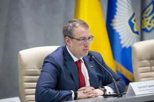 Геращенко, комментируя акцию под ОП, назвал Порошенко заинтересованным лицом
