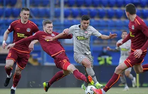 "Шахтер" (в светлой форме) проиграл в Харькове