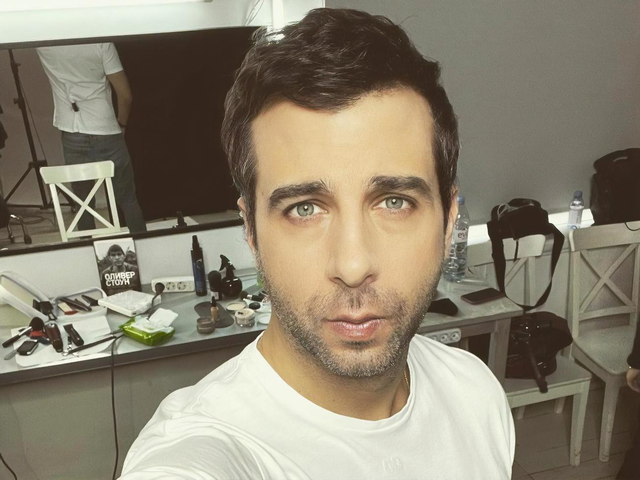 Заразившийся коронавирусом Ургант сообщил, что чувствует себя нормально