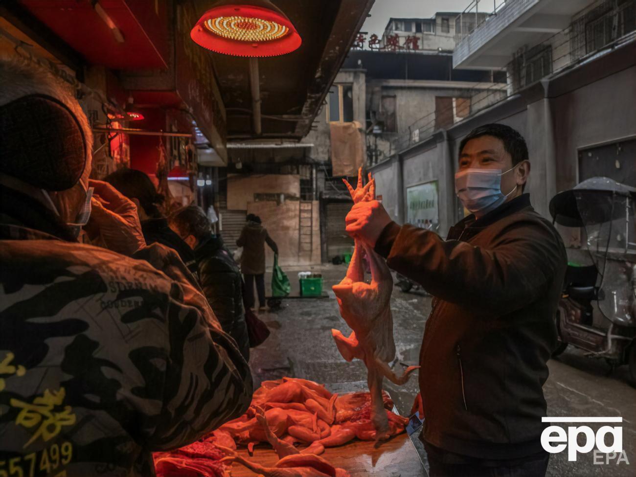 Коронавірус міг кілька разів передаватися від тварин до людини на уханському ринку