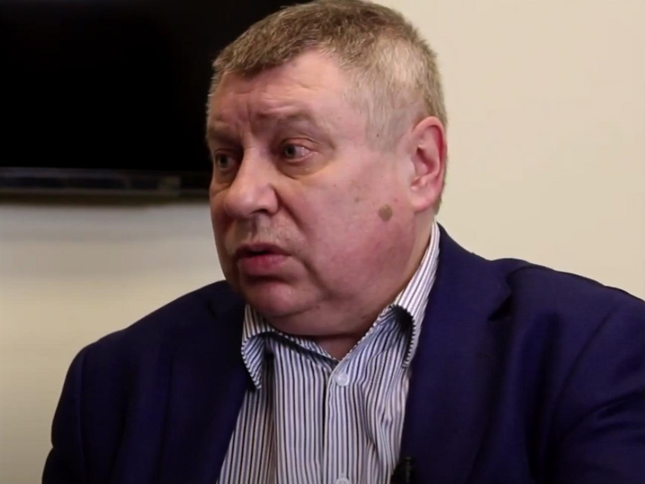 Андрій Василенко: Якщо порахувати ці суми та помножити їх на умовні 10 тис. звільнених, вийде від 6 до 10 млрд грн