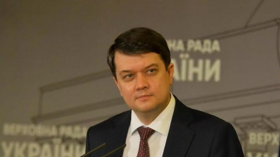 Разумков: Мы же не о людях сейчас говорим, а об институтах. А институты надо уважать