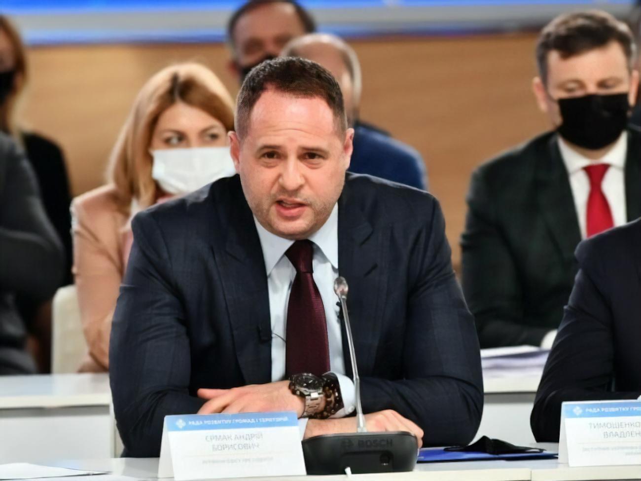 На Донбасі насамперед треба забезпечити режим припинення вогню, вважає Єрмак