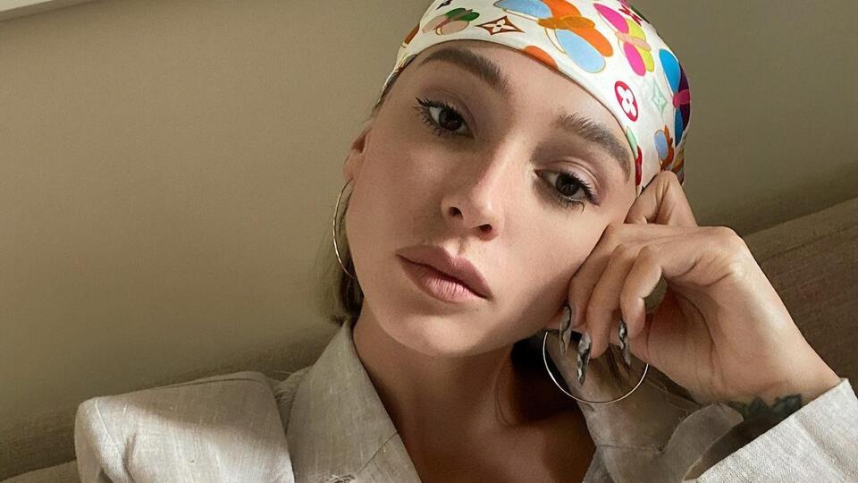 Ивлеева назвала обложку российского мужского журнала со своим фото самой дорогой в истории этого издания