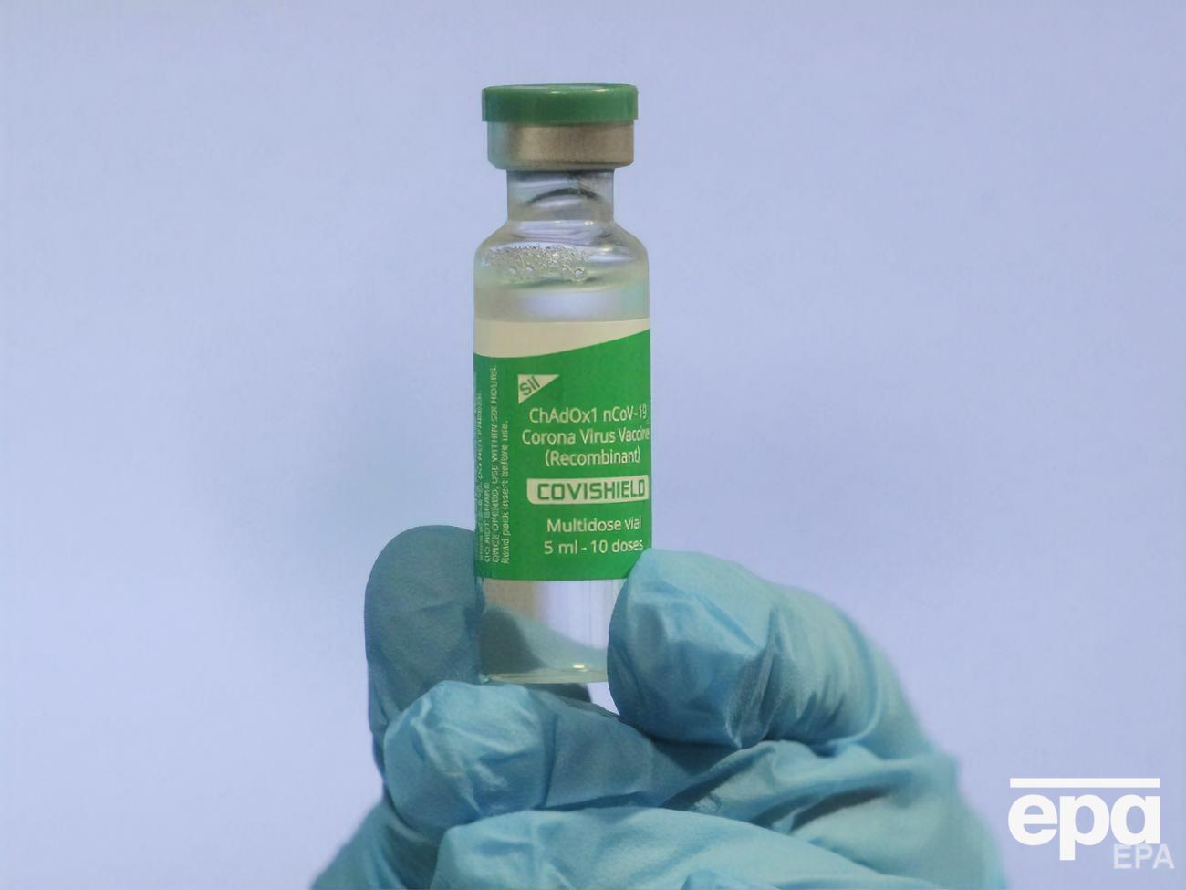 Українські медики не поспішають робити щеплення вакциною Covishield