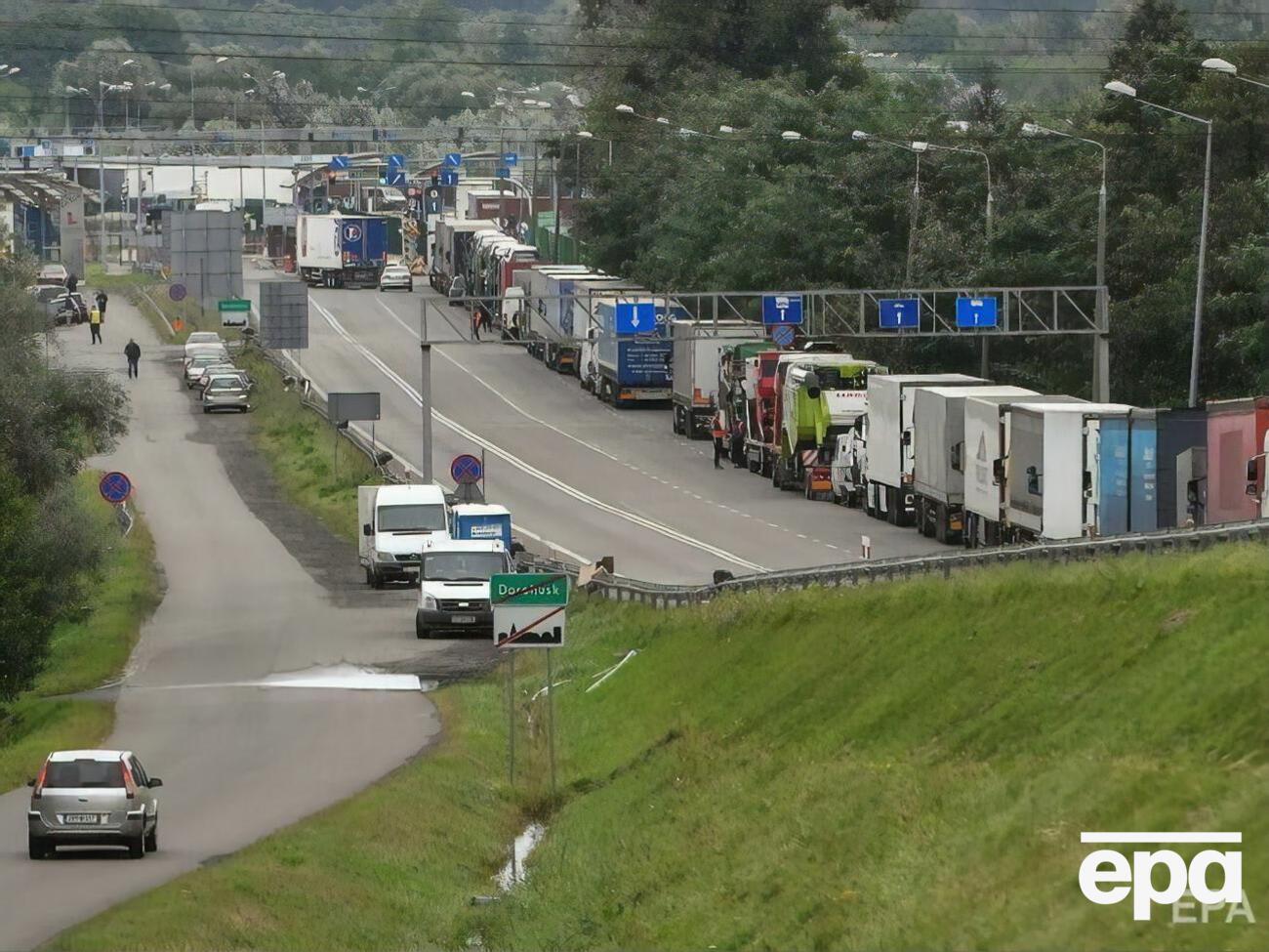 Прикордонники не впускатимуть іноземців в Україну, якщо у них не буде негативного ПЛР-тесту або поліса страхування