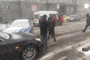 В аварію потрапили "швидка" і два легкові автомобілі