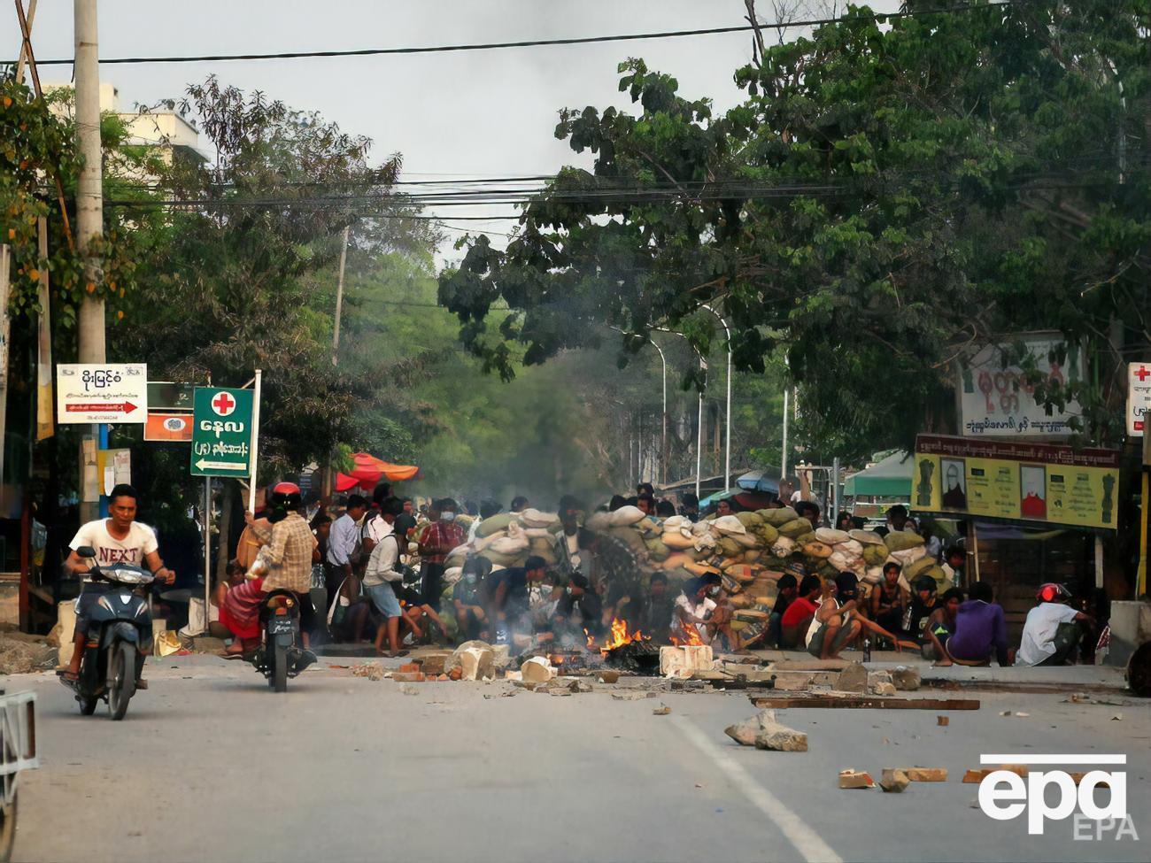 Протести у М'янмі почалися після перевороту