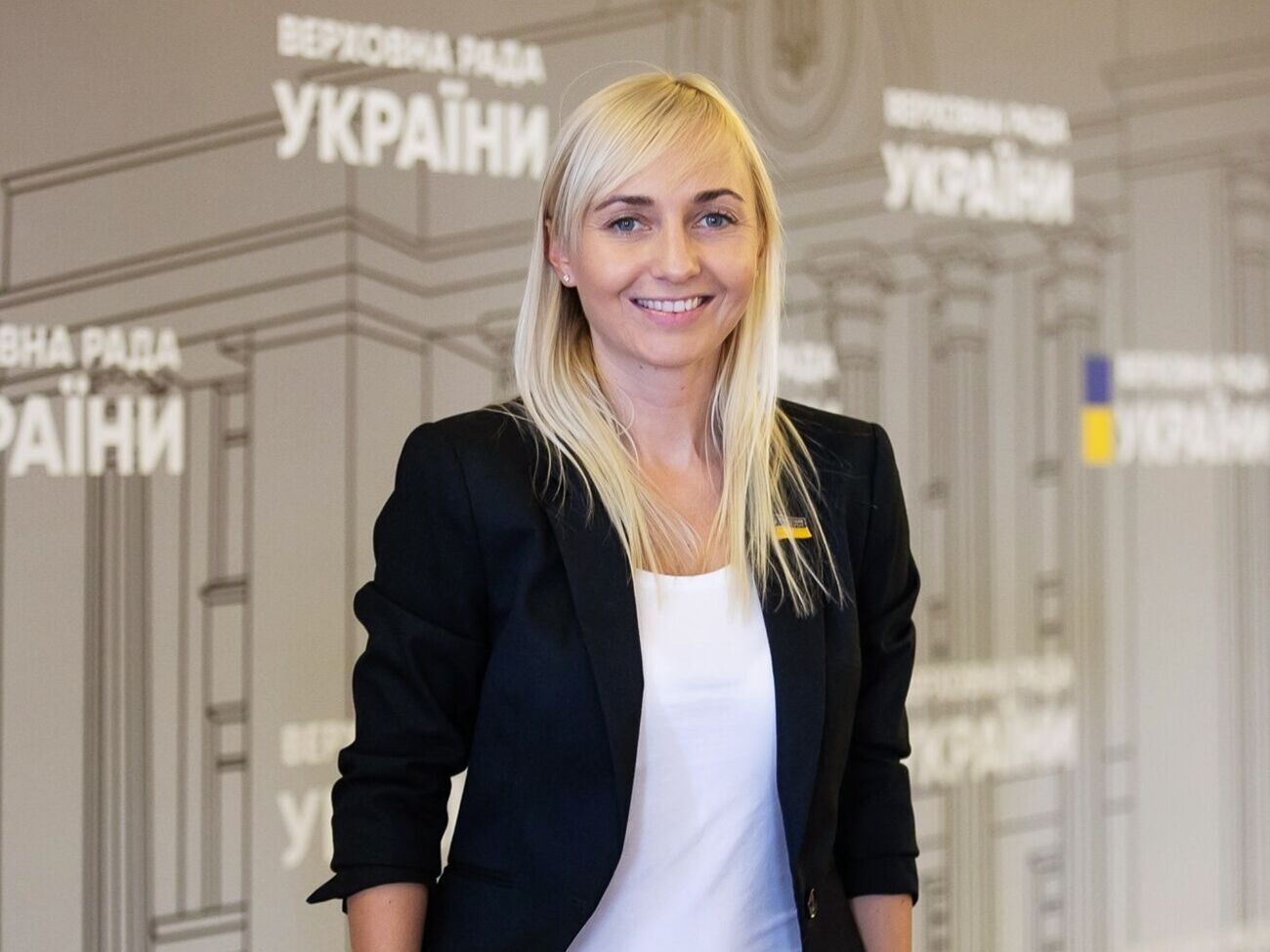 Устінова зазначила, що голосування, яке стало приводом для попередження, було не за зміни до Конституції