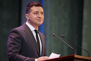 Зеленский 23 марта подписал указ о временном безвизе для туристов из Китая