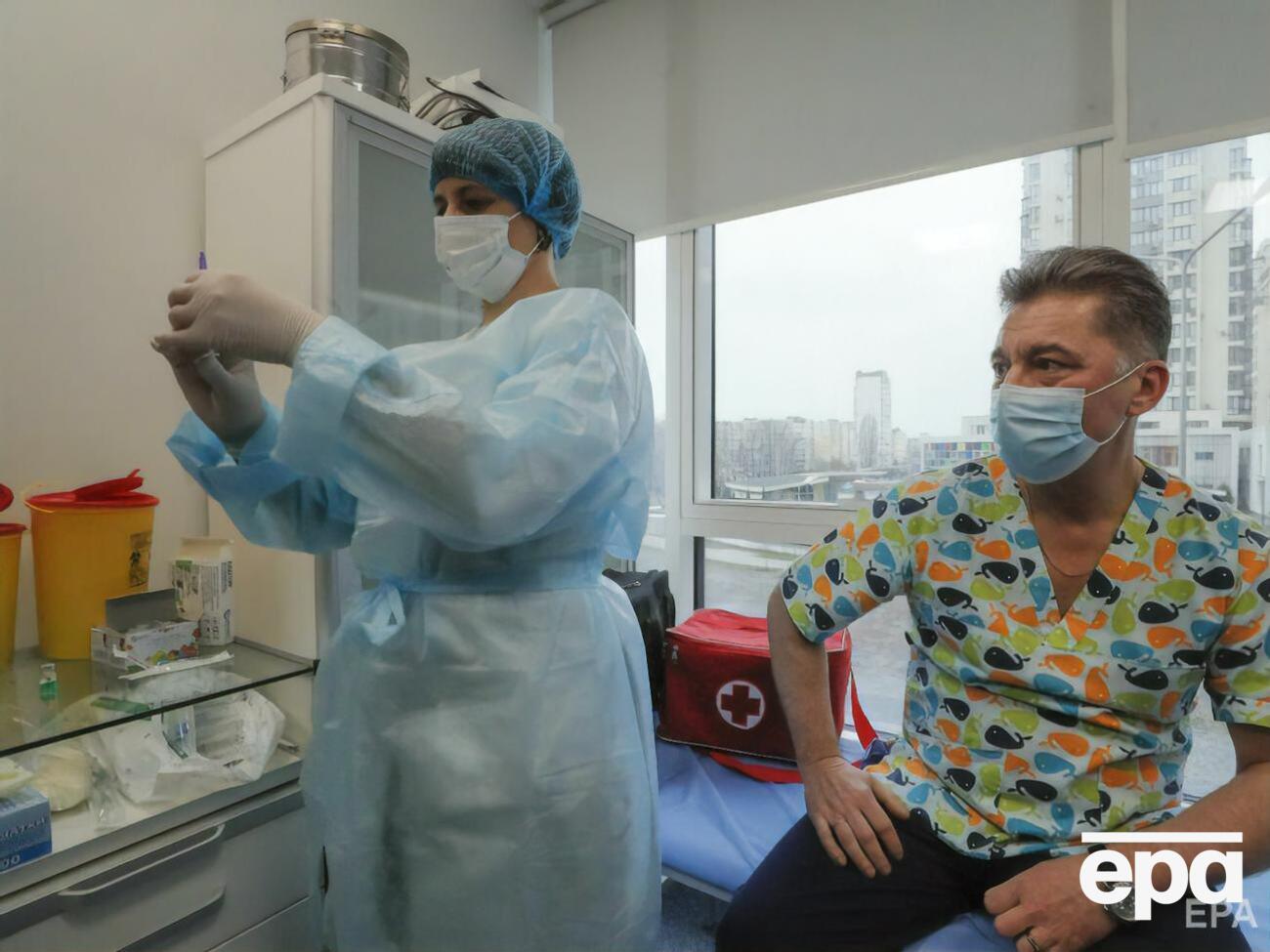 У чергу на вакцинацію записалося понад 331 тис. українців