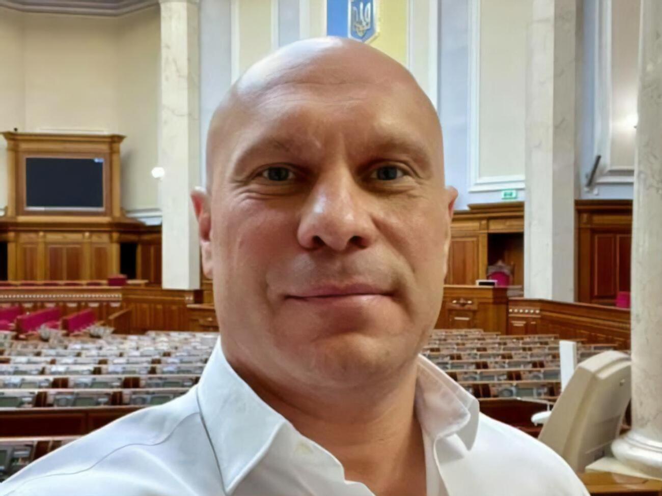 Кива підготував до захисту наукову дисертацію