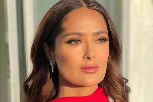 Гаєк показала травмовану ногу