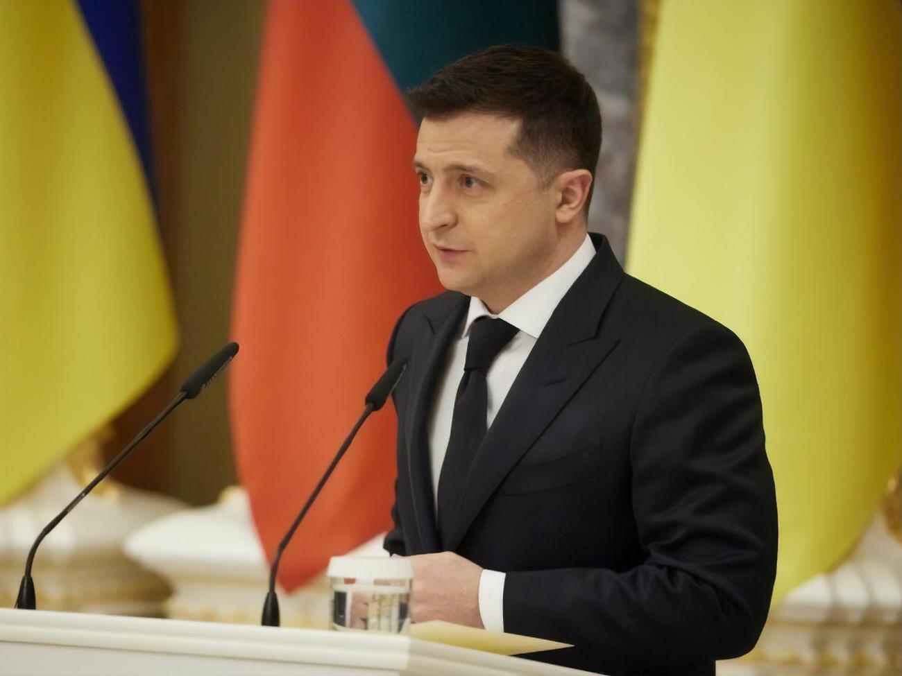 Зеленський виконав дві передвиборчі обіцянки, підкреслили у КВУ