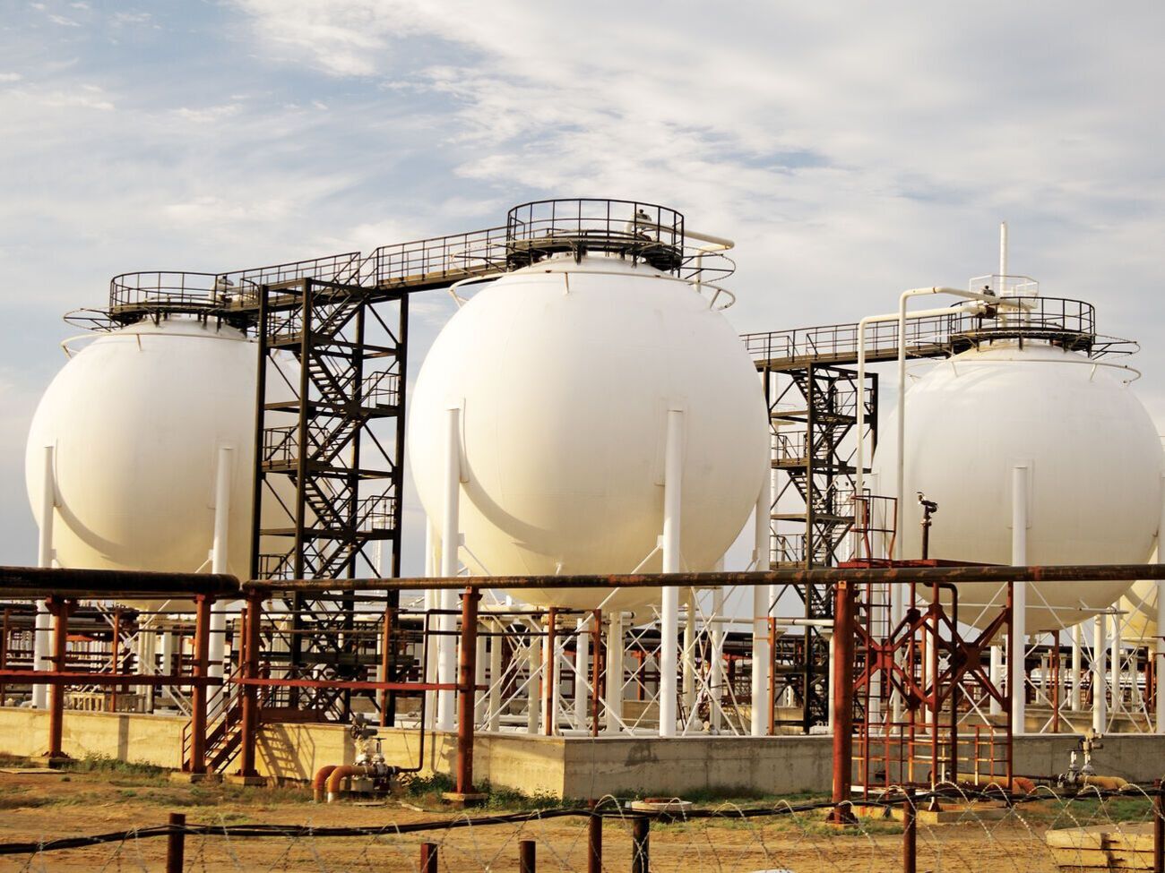 Учасники ринку, опитані виданням, вважають, що значно обсяг російського імпорту не зменшиться