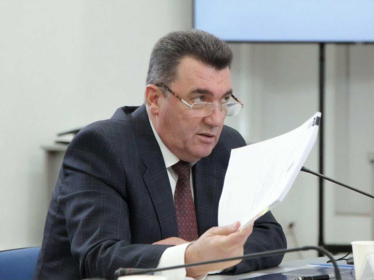 Данилов сказал, что "никакого Донбасса не существует"