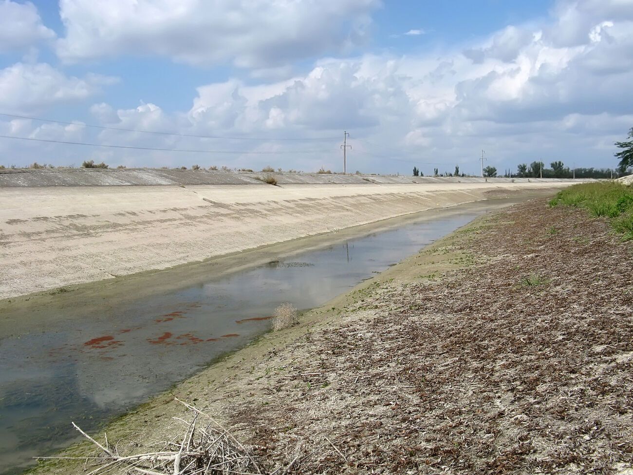 Після окупації Криму Україна перекрила подавання води на півострів через Північно-Кримський канал