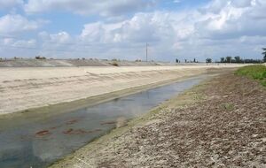 После оккупации Крыма Украина перекрыла подачу воды на полуостров через Северо-Крымский канал