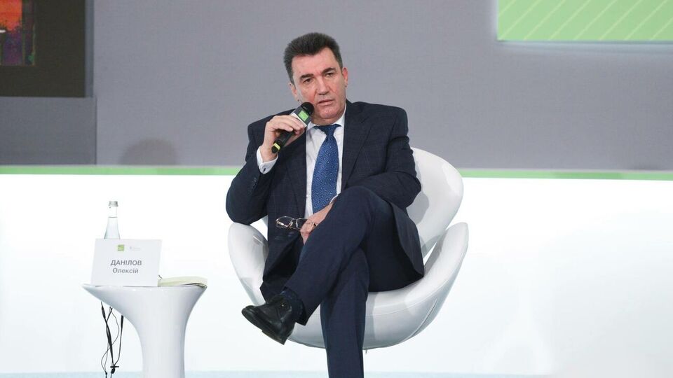 Данілов: Ми наполягаємо, що кожна громада, відповідно до закону, має самостійно ухвалювати рішення, чи треба їй закриватися