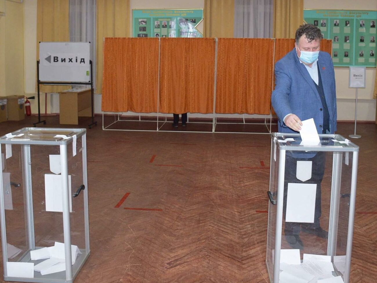 Бугров набрал 74,31% голосов во втором туре