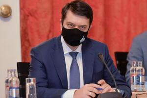 Разумков: Будем надеяться, что до введения локдауна не дойдет