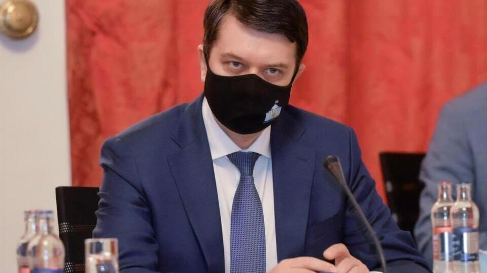 Разумков: Будемо сподіватися, що до введення локдауну не дійде