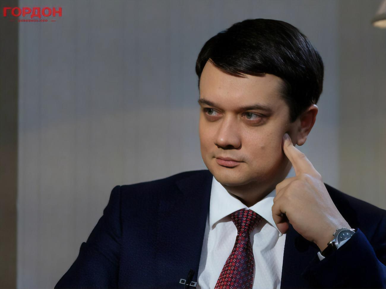 За словами Разумкова, звернень щодо позачергового засідання поки не надходило