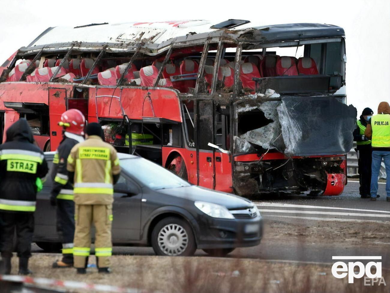 6 березня з естакади в кювет злетів автобус "Познань&nbsp;&ndash; Херсон" із 57 українцями