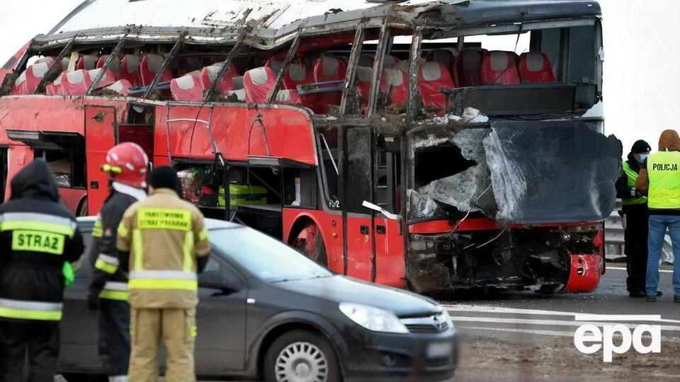 6 марта с эстакады в кювет слетел автобус "Познань – Херсон" с 57 украинцами