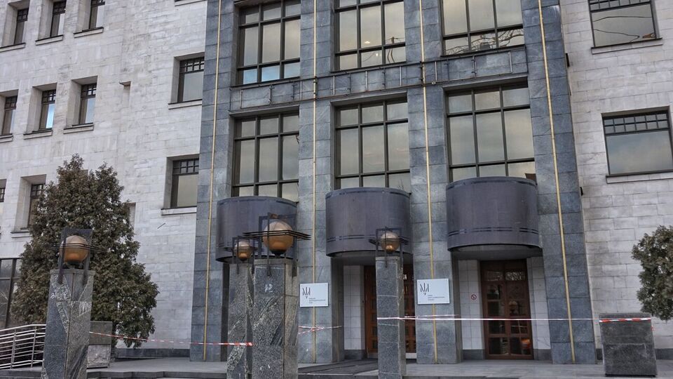 ВАКС зобов'язав Конопкіну здати на зберігання закордонний паспорт