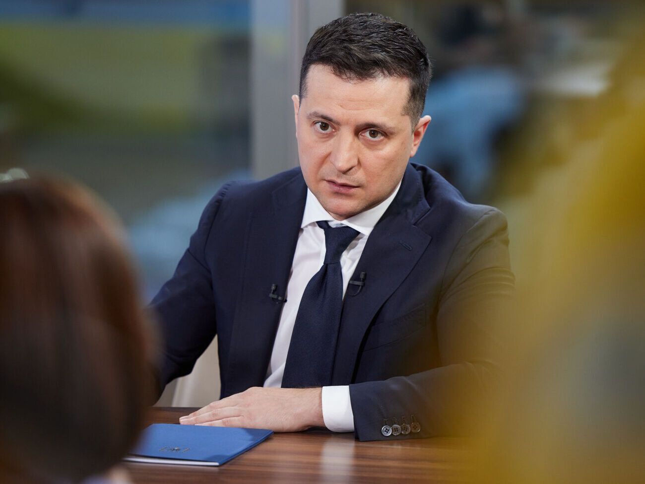 Зеленський ввів санкції проти 19 компаній, які використовують надра України