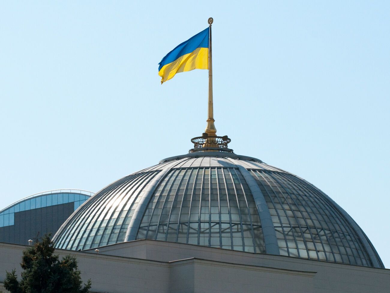 На внеочередном заседании Рады депутаты заслушают правоохранителей о беспорядках 20 марта под ОПУ