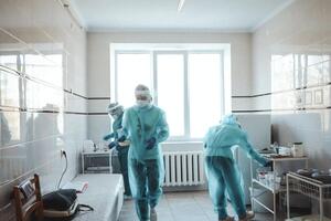 В "красной" зоне находятся 10 областей Украины