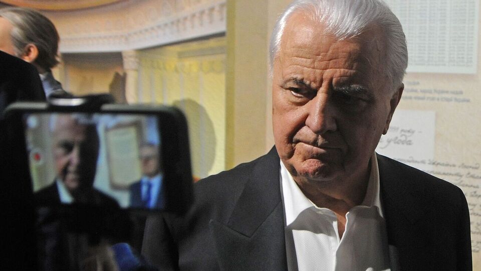Україна буде виконувати домовленості, поки діють мінський майданчик і нормандський формат, сказав Кравчук