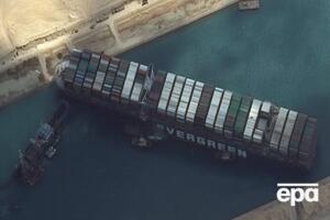 23 марта судно MV Ever Given село на мель в Суэцком канале