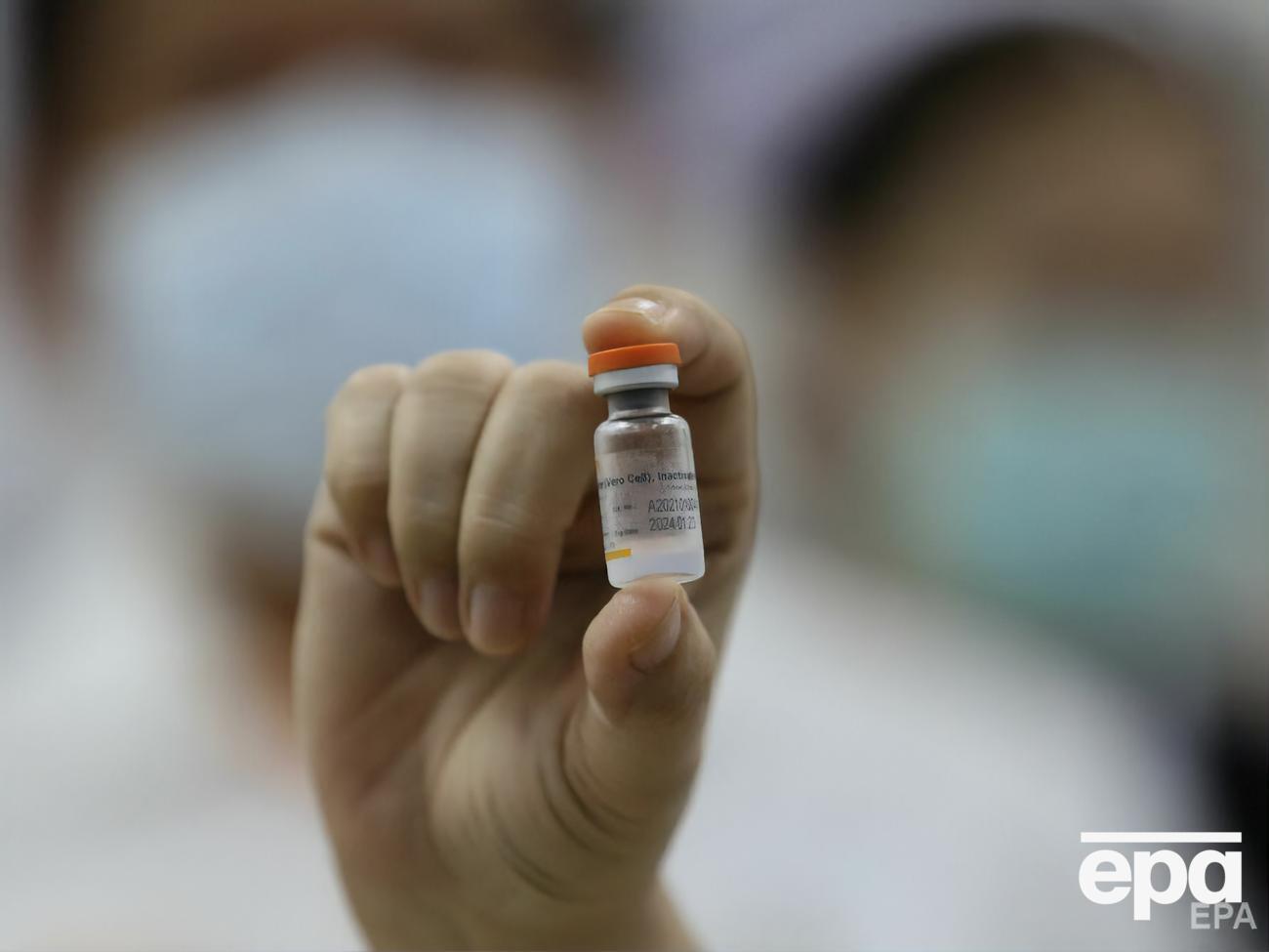 Первую партию вакцины CoronaVac Украина получила 25 марта