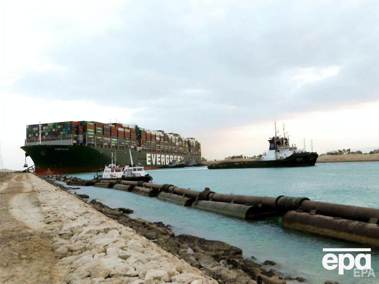 Рух у Суецькому каналі було перекрито 23 березня