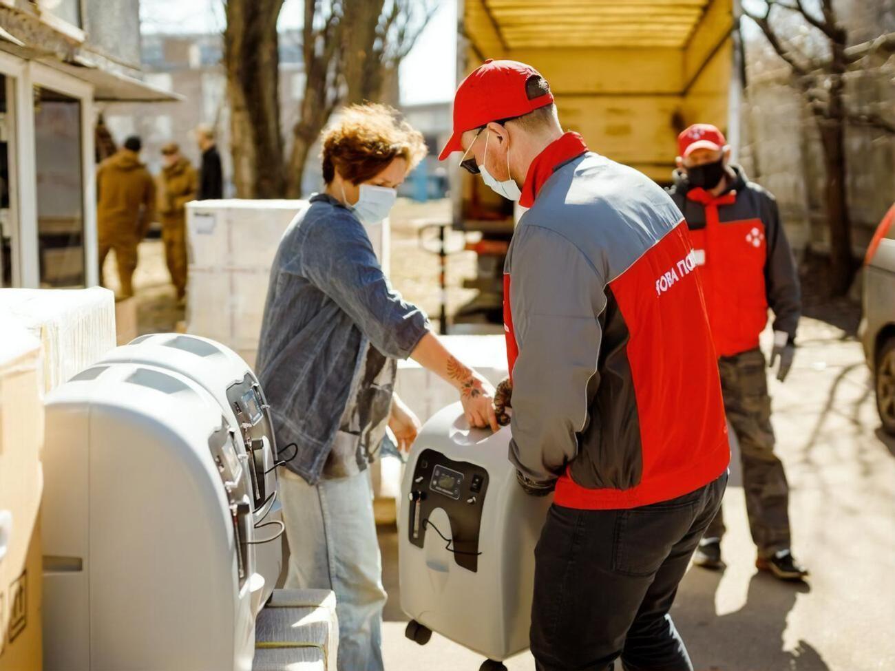 Компания уже передала&nbsp;120 кислородных концентраторов и 100 кислородных подушек благотворительным&nbsp;фондам в Киеве