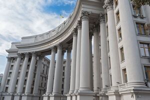 В МИД Украины подчеркнули, что Киев добивается проведения переговоров с участием представителей всех стран "Нормандской четверки"