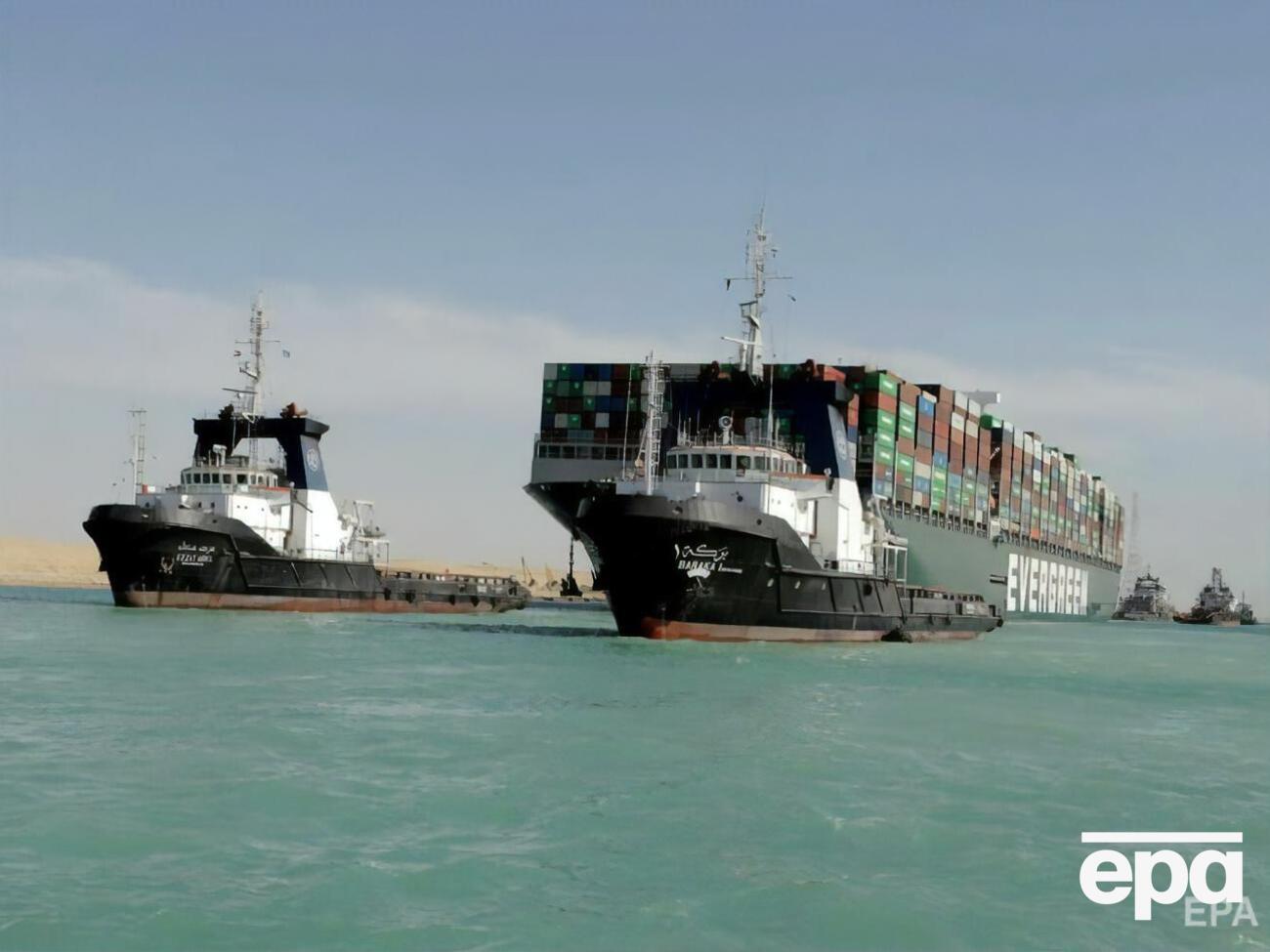 Суецький канал знову відкрито для судноплавства