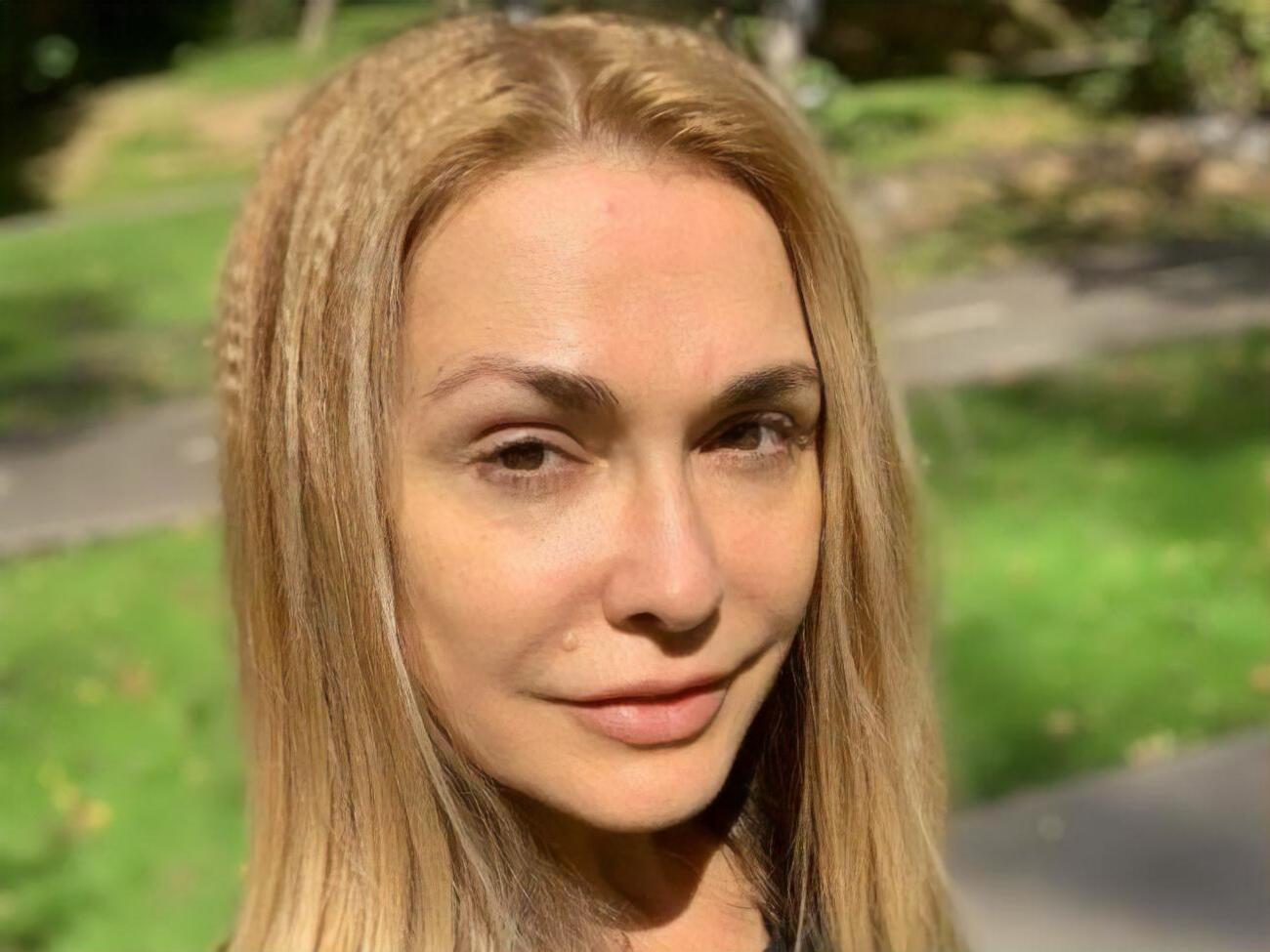 Сумская родила младшую дочь в 2002 году